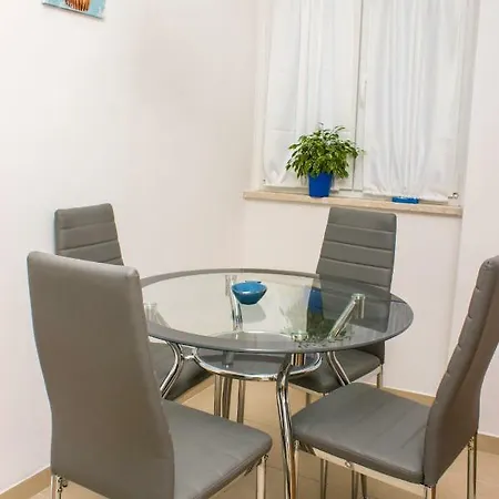 Martina * Банджоле